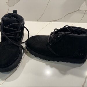 UGG Black Suede Lace-Up Ankle Boots Like New Worn Once